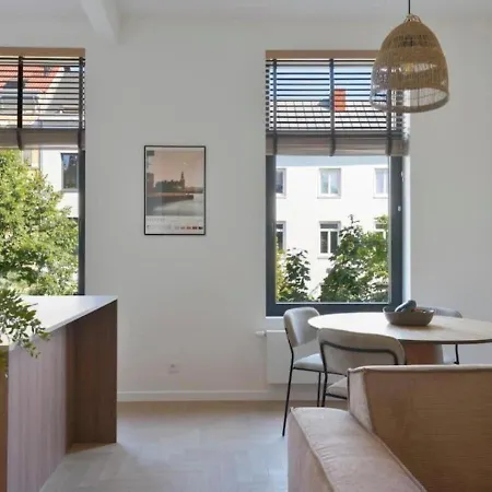 아파트 Elegant Escape In Hartje Zuid *